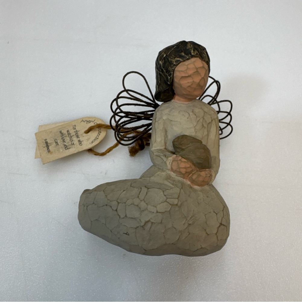 Willow Tree Angel of Protection Figurine with Bunny 1999 Collector's Edition